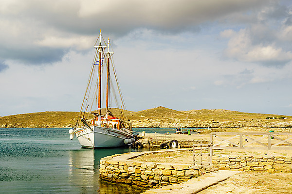 포토 JPG 해외이미지 유럽 바다 섬 여행 자연 하늘 휴가 항해 사람없음 목재 물 여름 파란색 항구 수확 흰색 만 보트 고급 지중해 그리스 포트 그리스인 옛날 해외202004 해외포토 자연요소 서양인 나무 계절 나라 컬러 컨셉 농업 배_교통 재료 교통시설 생태계 파일형식 이미지허브