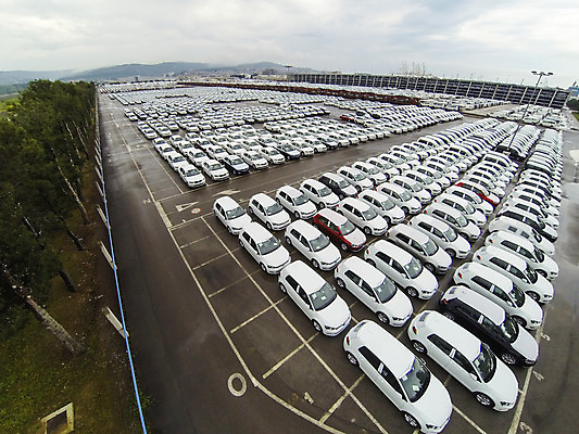 포토 JPG 해외이미지 공원 도로 선 패턴 자동차 거리 서기 사람없음 빨간색 우주 흰색 도시 변화 선택 상품 큼 주차 고객 지역 제비 자동 줄서기 뺏기 해외202004 해외포토 공공시설 길 육상교통 컬러 컨셉 무늬 교통시설 모션 조류 크기 파일형식 이미지허브