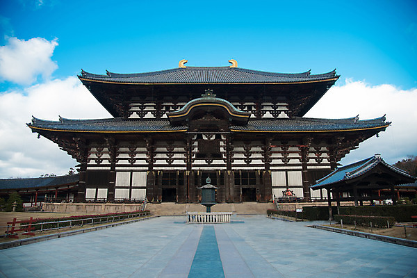 포토 JPG 해외이미지 문화 여행 배낭 하늘 휴가 풍경 사람없음 야외 건물 파란색 세계 여행객 일본 사찰 역사 재산 끝 배낭여행 방문 동쪽 교토 백패커 옛날 재앙 지진 해외202004 해외포토 건축물 아시아 컬러 가방 종교건축 사람 금융 자연재해 방향 파일형식 이미지허브