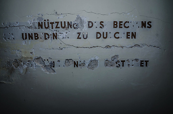 포토 JPG 해외이미지 벽 건축양식 창문 주택 이야기 사람없음 건물 탐험 역사 빌라 천연기념물 발견 떠남 무인 옛날 파멸 해외202004 해외포토 건축물 건축 컨셉 모션 파일형식 소멸 이미지허브