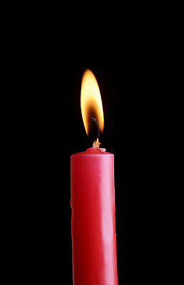 포토 JPG 해외이미지 촛불 검은배경 불 불꽃 사람없음 빨간색 빛 연소 고립 광 심지 카피스페이스 해외202004 해외포토 자연요소 컬러 백그라운드 초 검은색 공백 파일형식 이미지허브