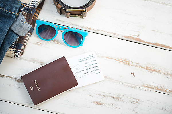 포토 JPG 해외이미지 응시 옷 남자 여행 백그라운드 신발 컨셉 지도 비즈니스 장신구 탁자 휴가 비행기 정장 사람없음 갈색 유행 흰색 신용카드 티켓 우아함 정상 주머니 실크 수집 심볼 문서 정사각형 여권 모음 고립 대패 스타일 이민 해외202004 해외포토 도형 시선 컬러 가구 이동 항공교통 대중교통 사람 한글 금융 직물 파일형식 이미지허브