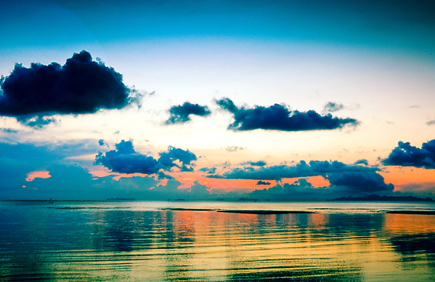 포토 JPG 해외이미지 나무 구름 아시아 모래 바다 섬 여행 태국 하늘 휴가 휴식 손바닥 사랑 동양인 사람없음 물 여름 파란색 햇빛 태양 여행객 일몰 뜨거움 휴게실 군중 탈출 인도네시아 암초 사암 강렬 예산 파라다이스 해외202004 해외포토 자연요소 식물 손 계절 감정 나라 컬러 컨셉 사람 인종 노을 돌_바위 파일형식 이미지허브