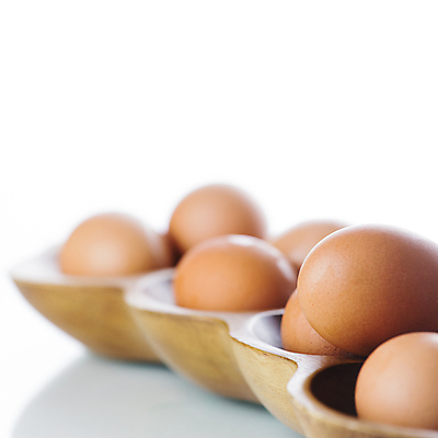 포토 JPG 해외이미지 동물 음식 백그라운드 재료 자연 부활절 새로움 건강 요리 사람없음 농장 갈색 노란색 계란 식사 치킨 껍질 흰색 신선 그룹 아침식사 먹기 유기농 날것 내추럴 고립 단백질 삶기 암탉 취급주의 해외202004 해외포토 웰빙 기념일 컬러 컨셉 농업 모션 경고 알 닭 암컷 생태계 닭고기요리 영양소 파일형식 이미지허브