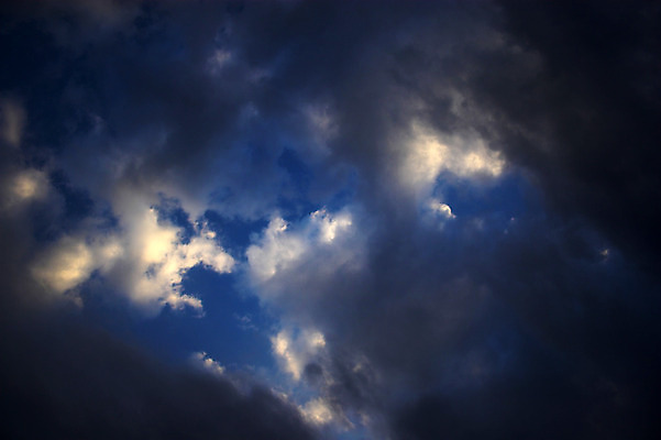 포토 JPG 해외이미지 구름 백그라운드 하늘 사람없음 파란색 빛 환경 흰색 분위기 질감 클립 청록색 캔버스 폭풍 천국 해외202004 해외포토 자연요소 컬러 컨셉 날씨 파일형식 이미지허브