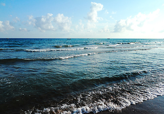 포토 JPG 해외이미지 구름 계절 모래 바다 섬 여행 자연 하늘 날씨 휴가 풍경 사람없음 야외 가로 물 여름 파란색 빛 태양 무대 흰색 뜨거움 서핑 터키석 수평선 해외202004 해외포토 자연요소 컬러 수상스포츠 보석 생태계 파일형식 이미지허브