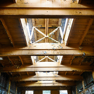 포토 JPG 해외이미지 산업 벽 백그라운드 건축양식 창문 공장 유리 벽돌 직장 사람없음 내부 건물 빛 금속 검은색 어둠 수확 도시 폐기물 위험 버리기 창고 복고 먼지 낭비 구식 그런지 깨짐 방치 썩음 옛날 철강 파멸 해외202004 해외포토 건축물 건축 컬러 컨셉 농업 회사 공업 모션 재질 쓰레기 파일형식 소멸 이미지허브