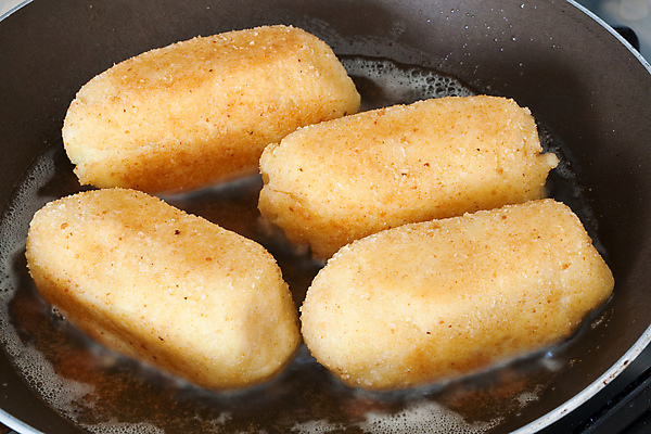 포토 JPG 해외이미지 접시 음식 백그라운드 다이어트 채소 탁자 감자 건강 요리 사람없음 식당 식사 저녁식사 튀김 흰색 신선 뜨거움 사발 달콤 맛 먹기 속도 내추럴 점심식사 해외202004 해외포토 식기 컬러 가구 컨셉 모션 상점 사기그릇 파일형식 이미지허브