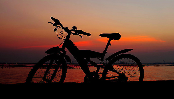 포토 JPG 해외이미지 실루엣 스포츠 바다 여행 태국 자연 하늘 휴가 산 건강 사람없음 야외 빛 컬러풀 운동 태양 자전거 검은색 어둠 일몰 새벽 시간 바퀴 승차 주차 만족 순환 주말 포트 바이킹 해외202004 해외포토 자연요소 감정 아시아 컬러 모션 촬영기법 노을 바이크 생태계 파일형식 이미지허브