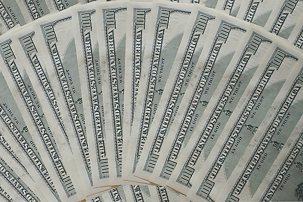 포토 JPG 해외이미지 1 종이 백그라운드 지폐 돈 비즈니스 성공 사람없음 초록색 금융 경제 세계 글로벌 숫자 쌓기 달러 미국 흰색 그룹 심볼 사인 보따리 무역 투자 상업 가치 월급 대출 수입 많음 해외202004 해외포토 문자 산업 컬러 컨셉 북아메리카 모션 재산 파일형식 이미지허브