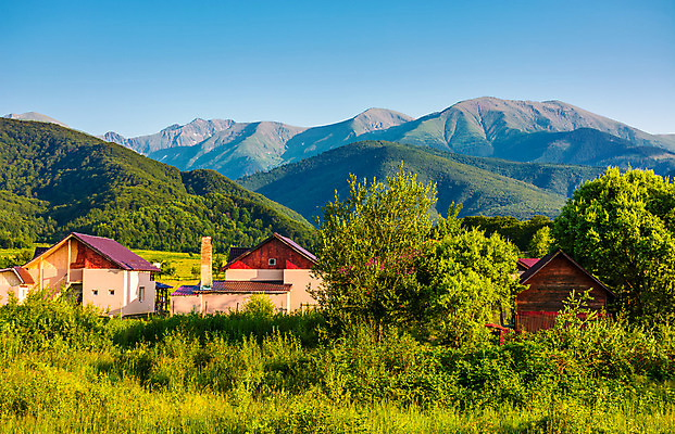 포토 JPG 해외이미지 자연 산 풍경 사람없음 야외 여름 귀여움 마을 환경 시골 화려 저녁 땅 그림 산등성이 지역 층 루마니아 자원 혹 이웃 산악지대 교외 땅바닥 해외202004 해외포토 계절 유럽 컨셉 바닥 야간 생태계 파일형식 이미지허브