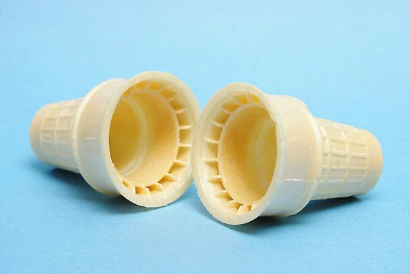 포토 JPG 해외이미지 음식 백그라운드 2 아이스크림 디저트 사람없음 파란색 갈색 과자 얼음 대접 신선 달콤 상품 크림 묘사 원뿔 식용 평야 해외202004 해외포토 자연요소 도형 컬러 자연 맛 파일형식 이미지허브