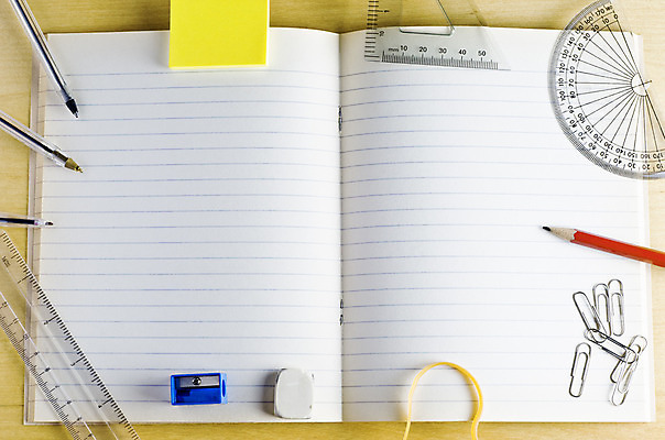 포토 JPG 해외이미지 교육 종이 학교 문구용품 자 풍경 사람없음 목재 책 가로 빨간색 파란색 스터디 연필 펜 노란색 공백 장비 도구 악단 오픈 주름 가장자리 플라스틱 책상 지우개 머리위 페이지 고무 사방 오리엔테이션 내려보기 카피스페이스 해외202004 해외포토 나무 음악 컬러 가구 재료 모션 재질 학용품 학습 필기구 둘레 오브젝트 파일형식 이미지허브