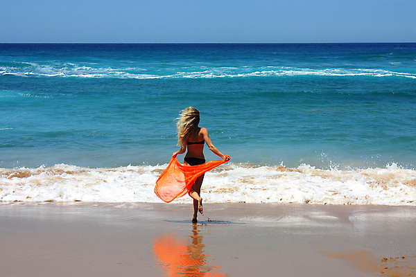 포토 JPG 해외이미지 모델 1 여자 행복 모래 파도 바다 여행 컨셉 신체 오렌지 자연 하늘 휴가 건강 미소 사람 사람없음 물 여름 파란색 비키니 금발 달리기 태양 맑음 검은색 자유 흰색 서핑 스페인 스타일 해외202004 해외포토 자연요소 헤어스타일 계절 수영복 감정 유럽 컬러 과일 모션 날씨 표정 수상스포츠 생태계 파일형식 이미지허브