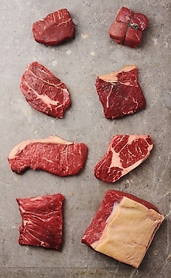 포토 JPG 해외이미지 음식 종류 육류 스테이크 사람없음 식사 저녁식사 소고기 자르기 날것 대리석 점심식사 단백질 등심 정육점 많음 해외202004 해외포토 컨셉 식재료 재료 모션 서양음식 상점 영양소 파일형식 이미지허브