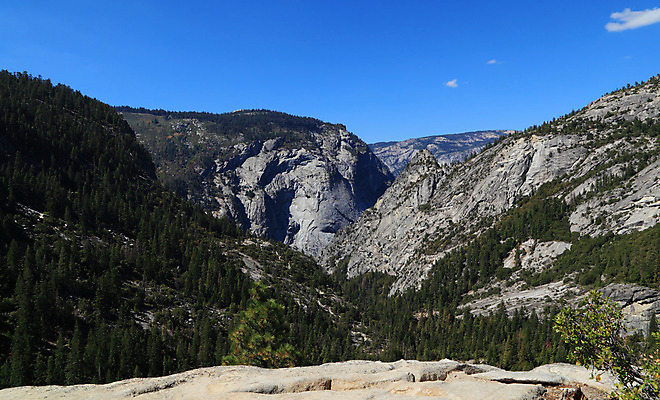 포토 JPG 해외이미지 주간 나무 자연 하늘 파노라마 국립공원 풍경 사람없음 야외 가로 파란색 햇빛 태양 평화 환경 계곡 맑음 미국 침묵 고요 하이킹 가장자리 캘리포니아 상록수 내추럴 요세미티국립공원 지질학 화강암 해외202004 해외포토 자연요소 식물 공원 교육 컬러 컨셉 북아메리카 레저 날씨 촬영기법 소리 암석 둘레 생태계 파일형식 이미지허브