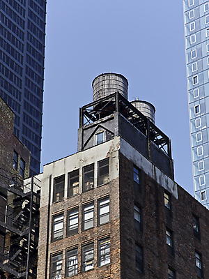 포토 JPG 해외이미지 디자인 외관 백그라운드 컨셉 패턴 건축양식 유리 벽돌 아파트 사람없음 야외 건물 사무실 고층빌딩 미국 도시 도심 묘사 뉴욕 각도 탱크 옛날 스타일 해외202004 해외포토 건축물 건축 북아메리카 무늬 비즈니스 재질 주택 빌딩 파일형식 이미지허브