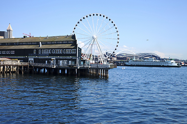 포토 JPG 해외이미지 파도 여행 교통시설 사람없음 건물 물 화물 기둥 원형 보트 태평양 수족관 포트 나루 시애틀 해외202004 해외포토 자연요소 도형 건축물 건축 바다 교통 배_교통 운송업 시설 파일형식 이미지허브