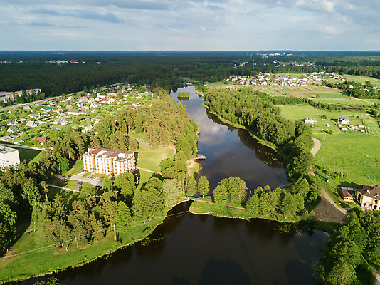 포토 JPG 해외이미지 백그라운드 밭 자연 추상 안테나 풍경 사람없음 야외 황혼 일몰 시골 저녁 드론 조감도 해외202004 해외포토 무늬 농업 통신 노을 야간 생태계 파일형식 이미지허브