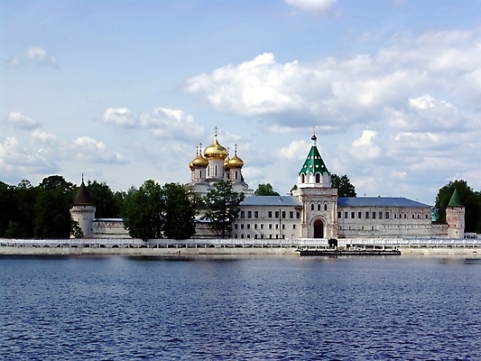 포토 JPG 해외이미지 구름 아이콘 계절 유럽 기독교 종교 여행 백그라운드 건축양식 자연 하늘 풍경 사람없음 건물 파란색 강 성당 교회 도시 개울 역사 러시아 타운 천국 수도원 천연기념물 국회 러시아인 해외202004 해외포토 자연요소 서양인 건축물 건축 나라 컬러 종교건축 생태계 파일형식 이미지허브