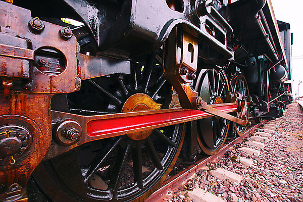 포토 JPG 해외이미지 산업 여행 백그라운드 부분 교통시설 사람없음 야외 빨간색 빛 태양 금속 검은색 기계 장비 운전 기차 견과류 수확 골동품 바퀴 개울 역사 클래식 역 수증기 땅 철 박물관 복고 잠금 타이어 짐차 무거움 엔진 기간 선로 옛날 철강 해외202004 해외포토 자연요소 육상교통 컬러 교통 컨셉 농업 모션 자동차 재질 대중교통 강 무게 시설 보안 파일형식 이미지허브