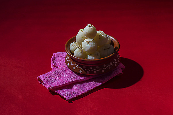 포토 JPG 해외이미지 디저트 사람없음 도자기 원형 사기그릇 냅킨 인도음식 해외포토 도형 그릇 음식 동양음식 파일형식 이미지허브