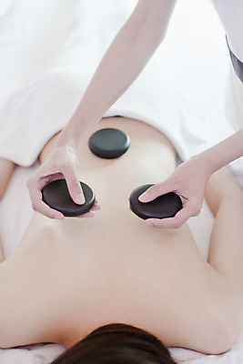 포토 JPG 해외이미지 직업 라이프스타일 긴머리 손 여자 행복 휴식 실내 건강 20대 두명 아웃포커스 신체부위 10대 세로 하이앵글 수건 컬러풀 눕기 건강관리 검은색 스파 중국 활발 터치 약재 바위 마사지 고급 닫기 배열 소중 베이징 충동구매 바디케어 치유 해외202004 해외포토 헤어스타일 감정 아시아 뷰포인트 컬러 컨셉 모션 청소년 촬영기법 관리 사람 청년 내부 생활 쇼핑 위생용품 약 돌_바위 과소비 파일형식 이미지허브