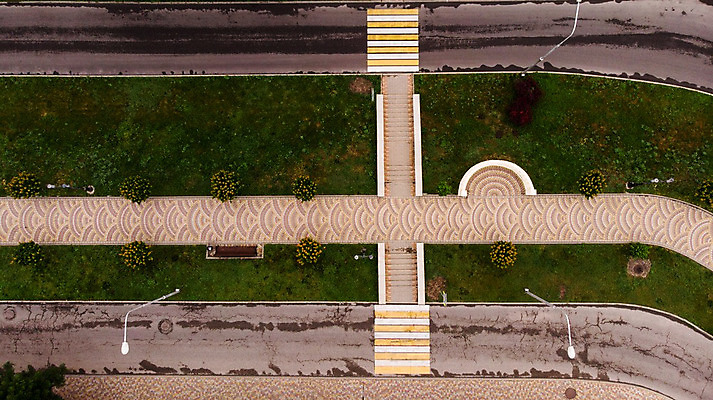 포토 JPG 해외이미지 나무 식물 계절 유럽 도로 지구 선 여행 백그라운드 밭 농업 곡선 교통시설 자연 비행기 안테나 풍경 사람없음 야외 세로 초록색 물 여름 봄 시골 정상 아스팔트 땅 질감 장면 드론 방법 해외202004 해외포토 자연요소 나라 산업 길 컬러 교통 통신 항공교통 대중교통 시설 생태계 파일형식 이미지허브