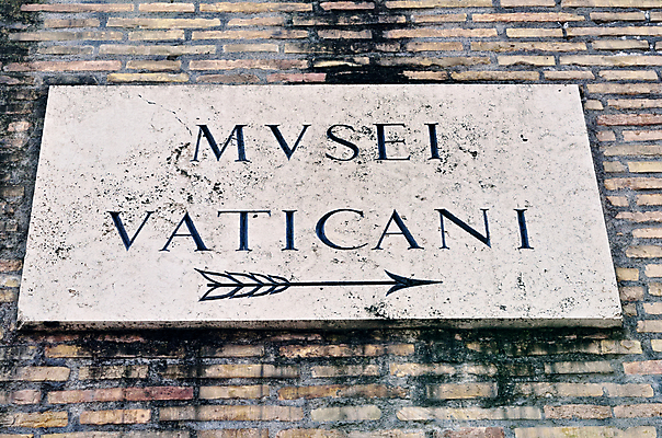 포토 JPG 해외이미지 디자인 외관 유럽 벽 백그라운드 벽돌 간판 돌담 미술 사람없음 장식 이탈리아 회색 수확 바위 역사 재산 균열 미술관 로마 심볼 묘사 사인 박물관 질감 복고 대리석 안심 판 휘장 옛날 전국 화강암 해외202004 사도궁 해외포토 나라 컬러 농업 재료 모션 문화예술 육류 금융 담장 궁전 암석 돌_바위 바티칸 파일형식 이미지허브