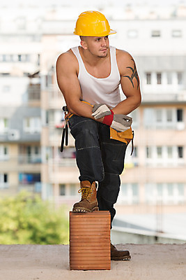 포토 JPG 해외이미지 백인 직업 응시 산업 회사 비즈니스 건축양식 성공 휴식 노동자 한명 서기 미소 사람 야외 건물 스터디 업무 엔지니어 수리 헬멧 건축가 브레이크 문신 목수 직원 경영자 타운 건축업자 계약자 고용 배관공 해외202004 해외포토 서양인 1 건축물 시선 건축 컨셉 모션 표정 학습 구직 도시 작업 기술자 보호장비 계약 리더 채용 파일형식 이미지허브