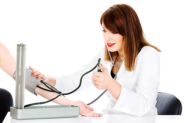 포토 JPG 해외이미지 백인 직업 응시 여자 안경 청진기 친절 갈색머리 건강 병원 한명 약 진료 시험 의사 코트 흰색 긴급 업무 자신감 수술 질병 간호 조심 고립 돌봄 압력 인턴 치료사 의료성형뷰티 해외202004 해외포토 서양인 1 헤어스타일 시선 잡화 교육 감정 컬러 비즈니스 의학 의료기기 모션 사람 치료 외투 의료진 작업 파일형식 이미지허브