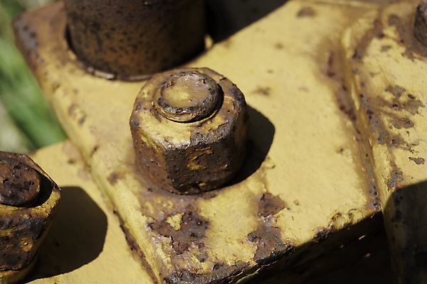 포토 JPG 해외이미지 농업 사람없음 노란색 페인트 장비 견과류 볼트 밭일 옛날 해외202004 해외포토 산업 컬러 공구 파일형식 이미지허브