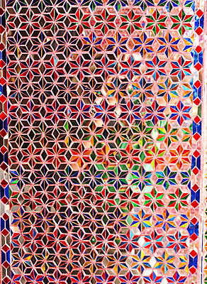 포토 JPG 해외이미지 외관 아시아 종교 문화 백그라운드 불교 건축양식 태국 벽지 미술 동양인 사람없음 내부 장식 빨간색 초록색 노란색 문 거울 골동품 사찰 역사 황금 동쪽 정교 스타일 해외202004 해외포토 건축 나라 컬러 종교건축 문화예술 인종 방향 파일형식 이미지허브