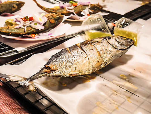 포토 JPG 해외이미지 접시 문화 백그라운드 태국 어류 요리 동양인 사람없음 튀김 신선 해산물 유기농 고등어 내추럴 점심식사 해외202004 해외포토 식기 웰빙 아시아 음식 인종 식사 수중동물 파일형식 이미지허브