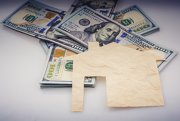 포토 JPG 해외이미지 종이 지폐 실내 사람없음 달러 돈다발 흰배경 인물미니어처 집모양 해외202004 해외포토 모양 백그라운드 돈 내부 미니어처 흰색 파일형식 이미지허브