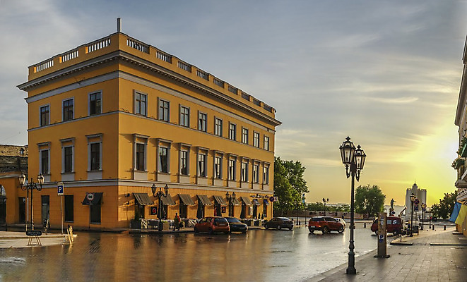 포토 JPG 해외이미지 디자인 외관 유럽 문화 도로 여행 건축양식 호텔 아침 휴가 주택 파노라마 미술 사람없음 야외 건물 여름 궁전 도시 역사 재산 클래식 천연기념물 방법 우크라이나 화창 해외202004 해외포토 주간 건축물 계절 건축 나라 길 컨셉 고건축 교통시설 숙소 날씨 문화예술 촬영기법 금융 파일형식 이미지허브