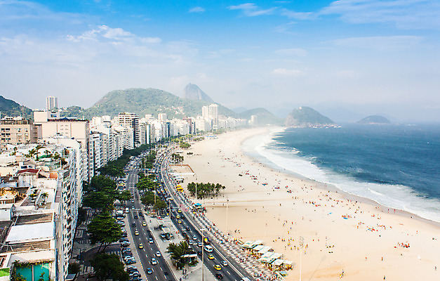 포토 JPG 해외이미지 모래 스포츠 바다 여행 하늘 휴가 휴식 사람 풍경 사람없음 건물 물 여름 파란색 미국 도시 브라질 스카이라인 남쪽 파라다이스 브라질사람 해외202004 해외포토 자연요소 건축물 계절 컬러 컨셉 북아메리카 남아메리카 방향 파일형식 이미지허브