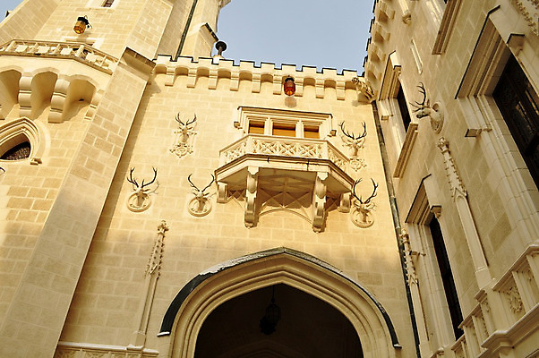 포토 JPG 해외이미지 외관 계절 유럽 산업 여행 겨울 건축양식 사람없음 야외 건물 세계 여행객 탑 궁전 추위 역사 서리 체코 남쪽 공화국 낭만주의 보헤미아 옛날 해외202004 해외포토 건축물 건축 나라 고건축 사람 방향 파일형식 이미지허브