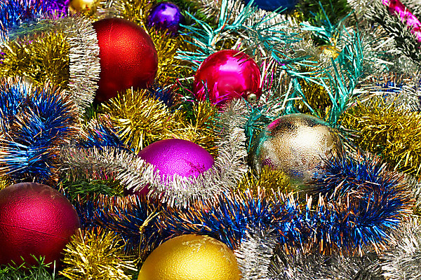 포토 JPG 해외이미지 크리스마스장식 크리스마스 실내 사람없음 컬러풀 장식볼 오브젝트 오너먼트 해외202004 해외포토 기념일 컬러 내부 장식 파일형식 이미지허브