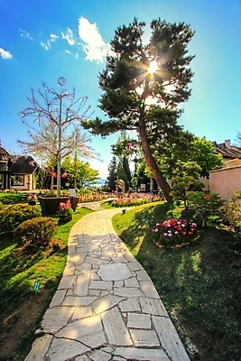 포토 JPG 해외이미지 주간 나무 식물 구름 공원 꽃 유럽 호수 시계 잎 패턴 의자 우산 탁자 하늘 휴가 산 주택 미술 사람없음 건물 초록색 파란색 강 컬러풀 햇빛 평화 정원 맑음 봄 활발 벚꽃 바위 깃발 연못 신선 오솔길 언덕 자연백그라운드 후지산 강렬 해외202004 해외포토 자연요소 건축물 계절 공공시설 나라 길 컬러 가구 백그라운드 컨셉 무늬 자연 날씨 문화예술 태양 일본 세계문화유산 돌_바위 파일형식 이미지허브