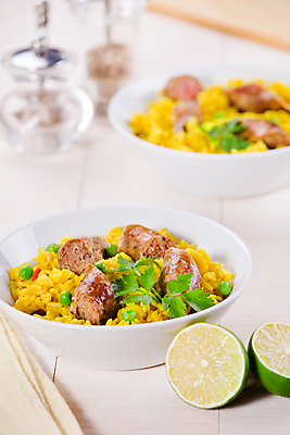 포토 JPG 해외이미지 밥 육류 돼지고기 요리 사람없음 빨간색 초록색 컬러풀 갈색 노란색 검은색 식사 저녁식사 흰색 소시지 닫기 인도인 레몬 향신료 매움 완두콩 후추 카레 점심식사 해외202004 해외포토 외국인 음식 컬러 과일 식재료 모션 콩 동양인 가공식품 맛 향미료 파일형식 이미지허브