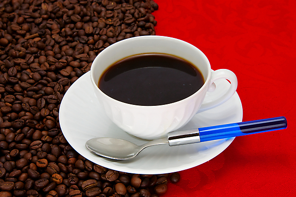 포토 JPG 해외이미지 커피 음료 음식 건조 사람없음 컵 빨간색 반사 갈색 우주 어둠 신선 고급 맛 아침식사 혼합 굽기 만족 심플 아로마 갈기 향 내추럴 사방 스타일 해외202004 해외포토 식기 감정 컬러 컨셉 식사 구이 파일형식 이미지허브