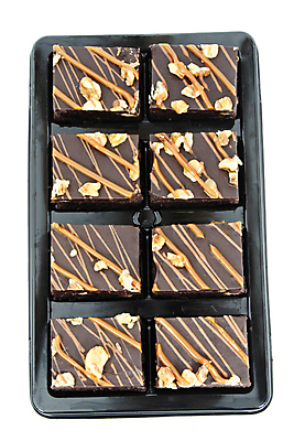 포토 JPG 해외이미지 음식 디저트 요리 사람없음 갈색 케이크 초콜릿 얼음 빵집 견과류 대접 달콤 맛 설탕 정사각형 고립 브라우니 페스츄리 해로움 해외202004 해외포토 자연요소 도형 빵 컬러 컨셉 상점 파일형식 이미지허브