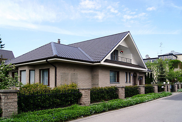 포토 JPG 해외이미지 외관 벽 건축양식 창문 유리 하늘 주택 사람없음 건물 도시 도심 해외202004 해외포토 건축물 건축 재질 파일형식 이미지허브