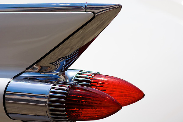 포토 JPG 해외이미지 응시 유럽 도로 스포츠 교통시설 자동차 거리 사람없음 내부 빨간색 파란색 빛 금속 검은색 미국 운전 수확 골동품 관찰 시간 바퀴 클래식 고급 전시회 향수 오픈카 속도 복고 과거 엔진 모터 베른 섬광 옛날 자동 회복 해외202004 해외포토 시선 나라 길 육상교통 컬러 교통 컨셉 북아메리카 농업 모션 승용차 재질 화장품 전시 스위스 시설 파일형식 이미지허브