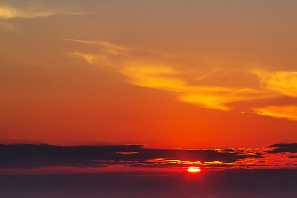 포토 JPG 해외이미지 구름 분홍색 백그라운드 오렌지 자연 하늘 파노라마 풍경 사람없음 빨간색 여름 빛 컬러풀 햇빛 태양 노란색 일출 맑음 어둠 황혼 일몰 새벽 활발 광선 분위기 황금 저녁 신비 천국 내추럴 수평선 해외202004 해외포토 자연요소 계절 컬러 컨셉 과일 날씨 촬영기법 노을 야간 생태계 파일형식 이미지허브