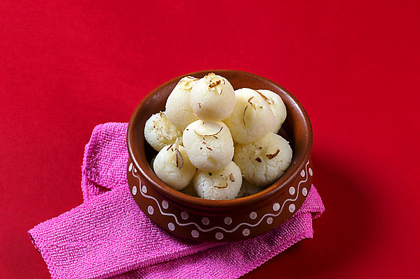 포토 JPG 해외이미지 디저트 사람없음 도자기 원형 사기그릇 냅킨 인도음식 해외포토 도형 그릇 음식 동양음식 파일형식 이미지허브