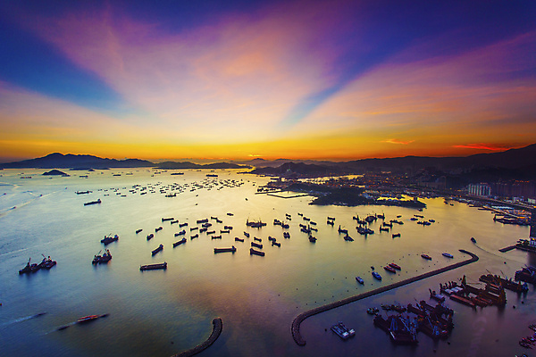 포토 JPG 해외이미지 주간 구름 하늘 풍경 사람없음 야외 일출 항구 선박 해외202004 해외포토 자연요소 수상교통 교통시설 노을 파일형식 이미지허브