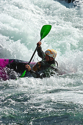 포토 JPG 해외이미지 스포츠 파도 한명 사람 야외 여름 급류 카약 해외202004 해외포토 1 계절 바다 수상스포츠 파일형식 이미지허브