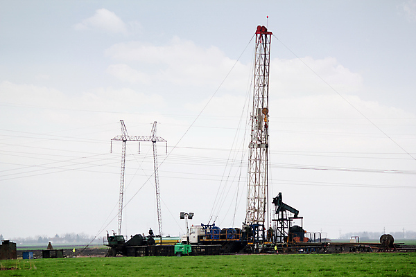 포토 JPG 해외이미지 산업 밭 노동자 사람없음 야외 탑 힘 기계 장비 에너지 탐험 석유 철 가스 무거움 엔진 단상 조작 철강 해외202004 해외포토 직업 건축물 농업 무게 파일형식 이미지허브